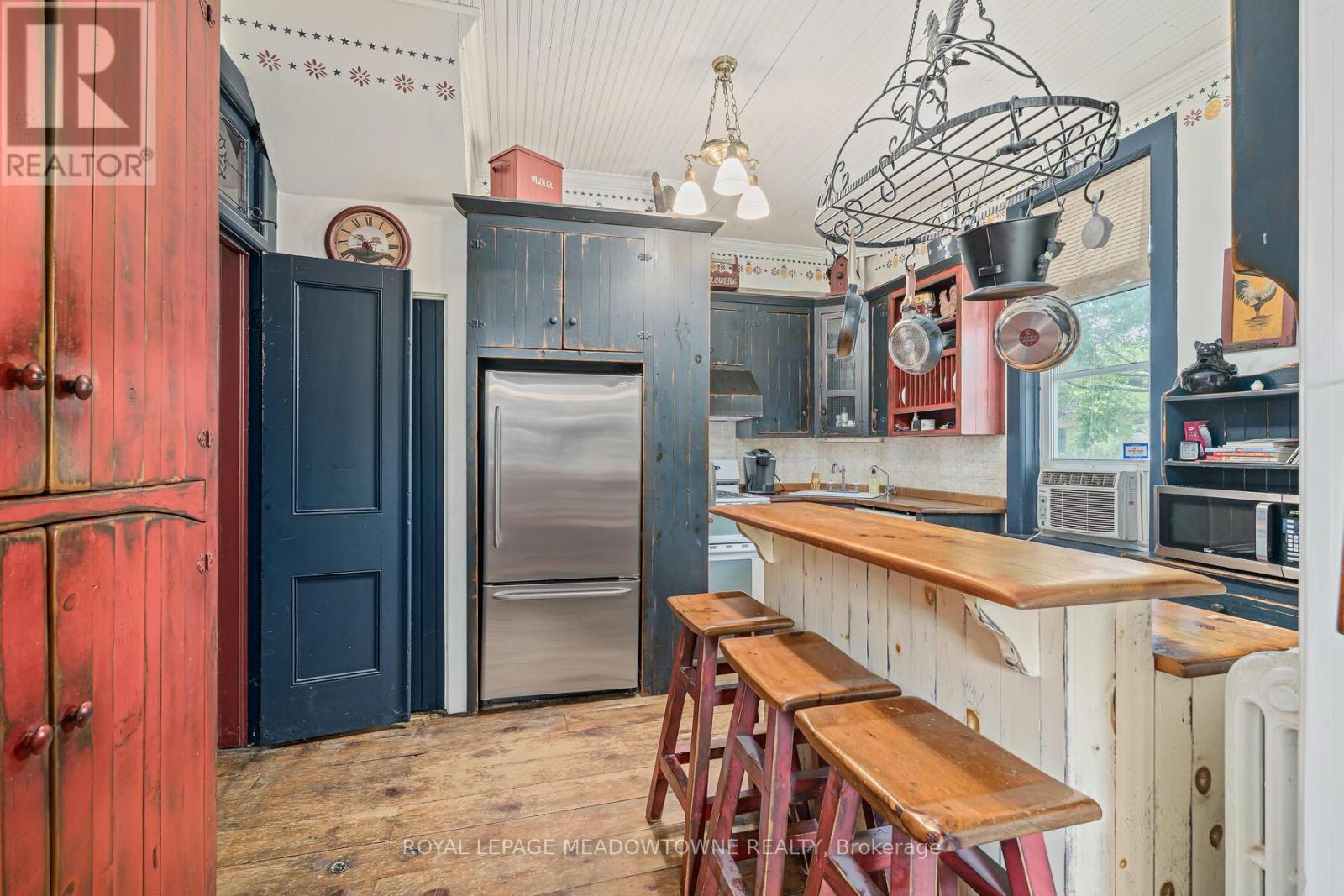Photo 11 of 173 Perth Street, Halton Hills ON