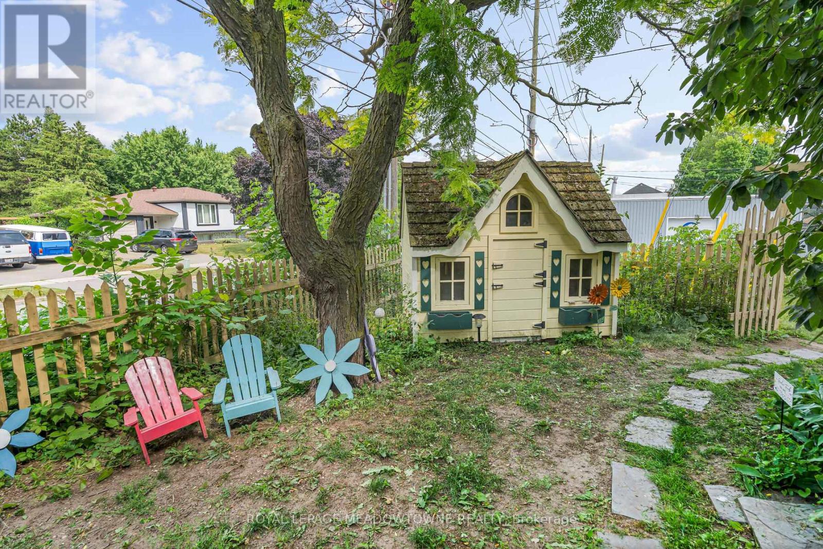 Photo 26 of 173 Perth Street, Halton Hills ON