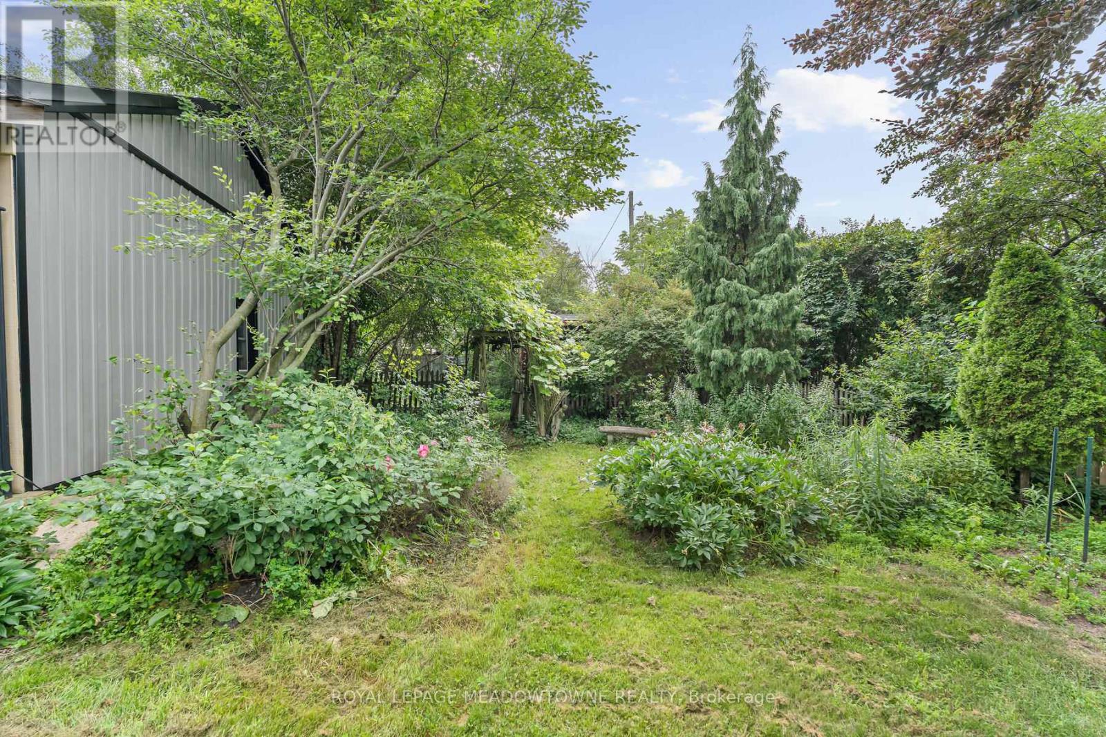 Photo 28 of 173 Perth Street, Halton Hills ON
