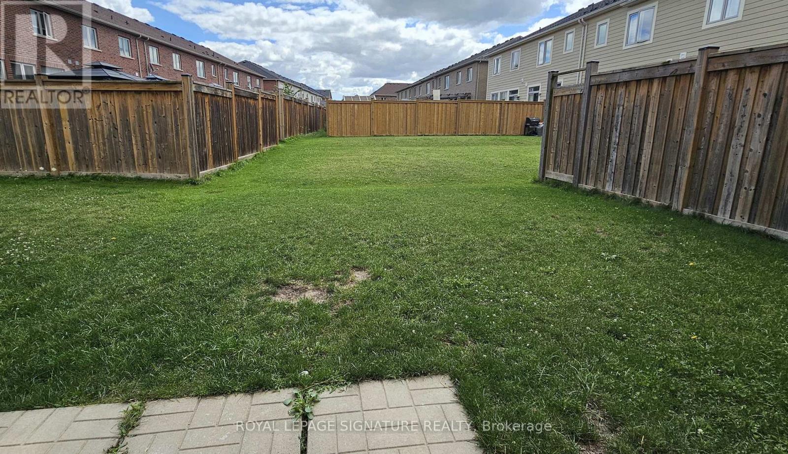 Photo 16 of 68 Hanson Crescent, Milton ON