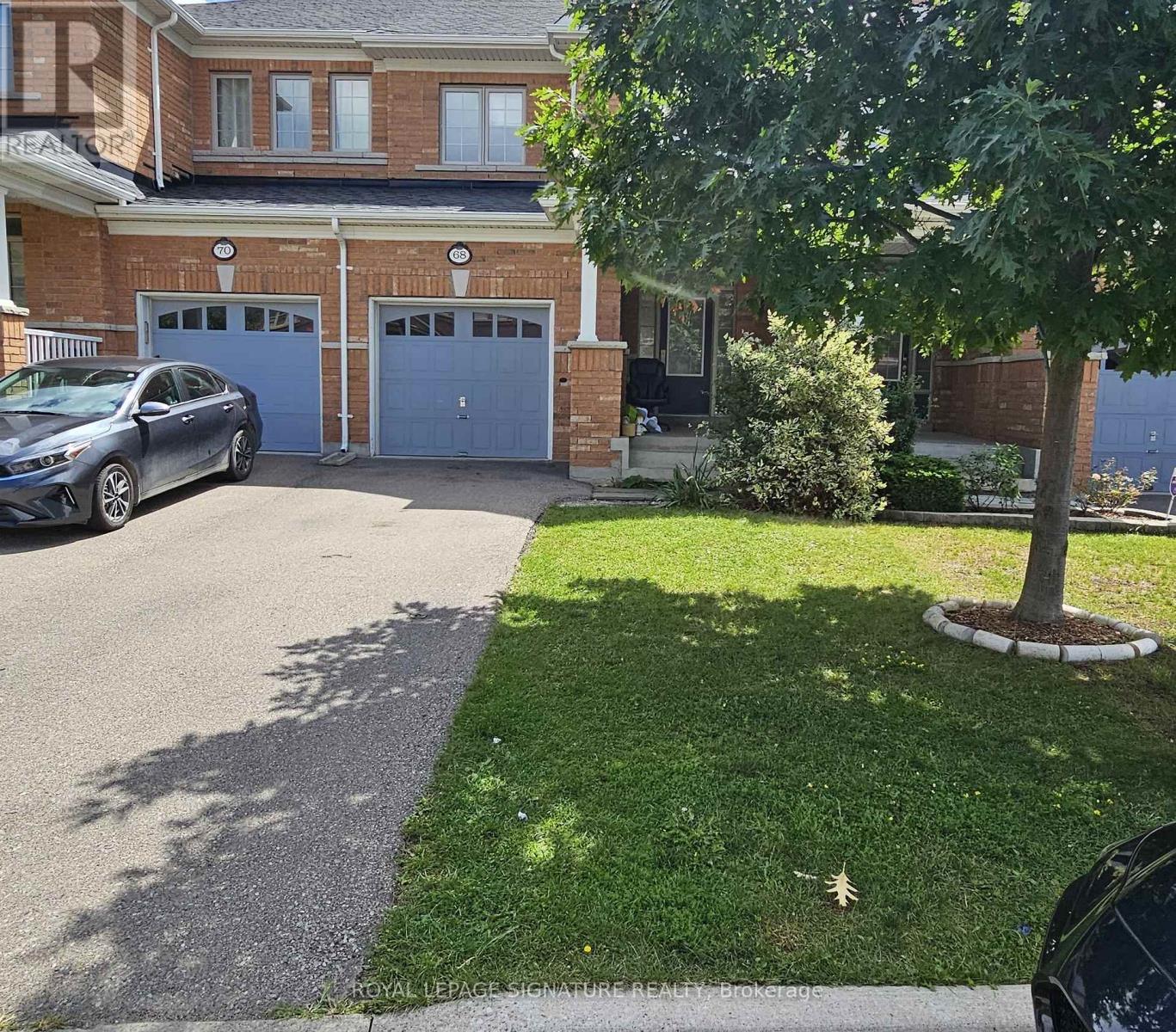 Photo 3 of 68 Hanson Crescent, Milton ON