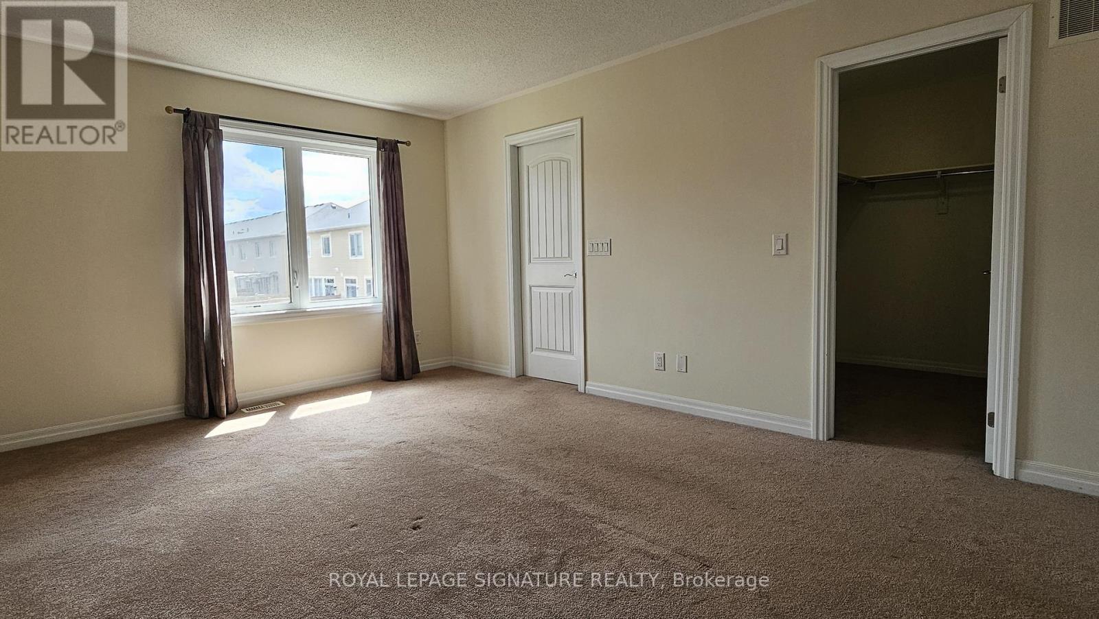 Photo 9 of 68 Hanson Crescent, Milton ON