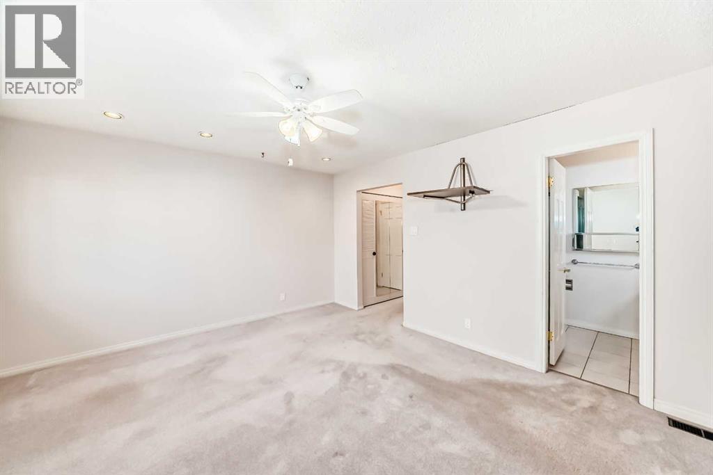 Photo 20 of 1922 15 Street S, Lethbridge AB