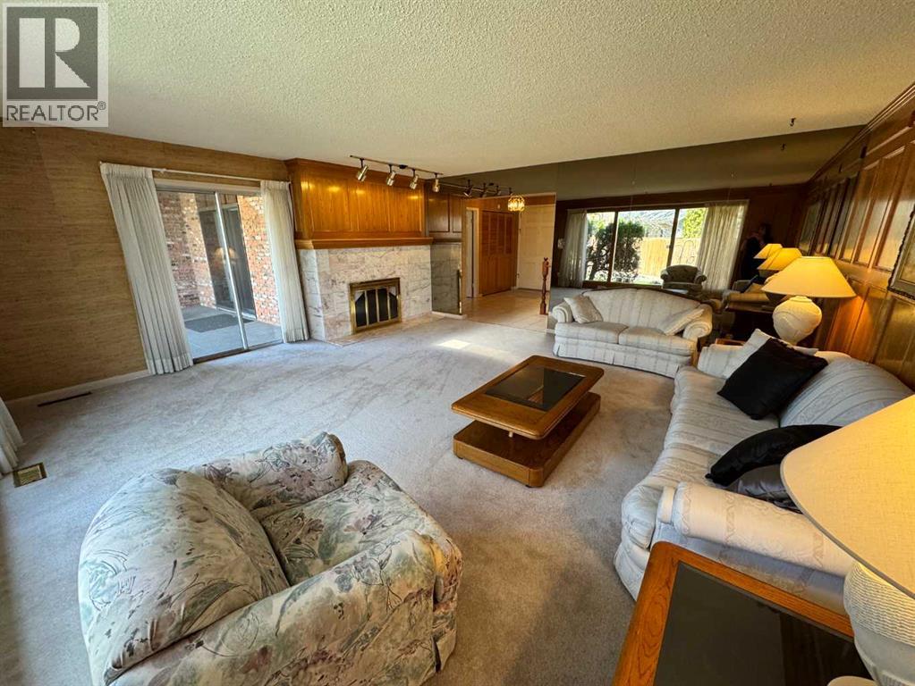 Photo 9 of 1922 15 Street S, Lethbridge AB