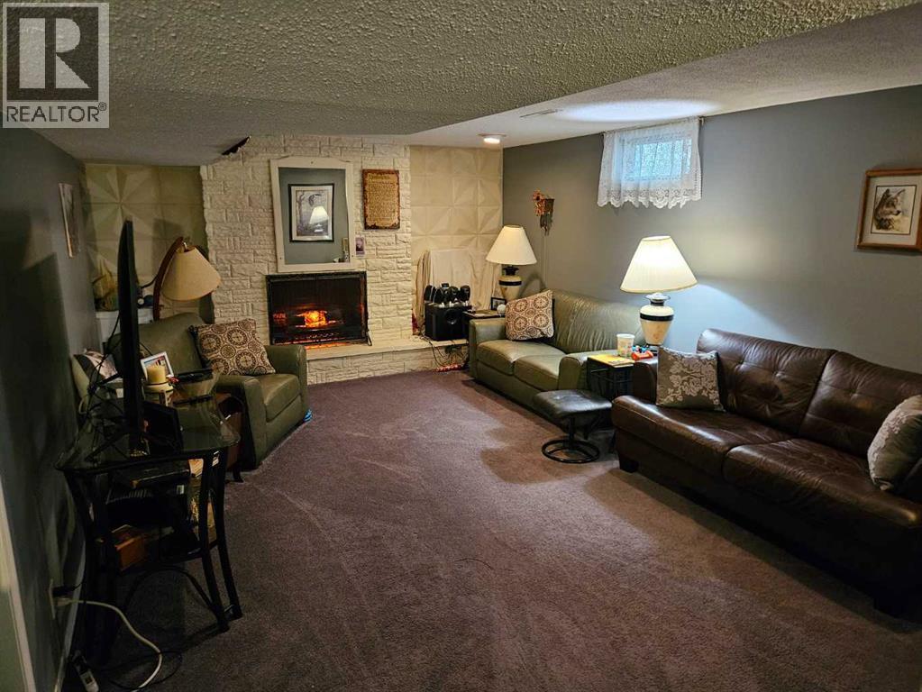 Photo 11 of 2613 10 Avenue, Lethbridge AB