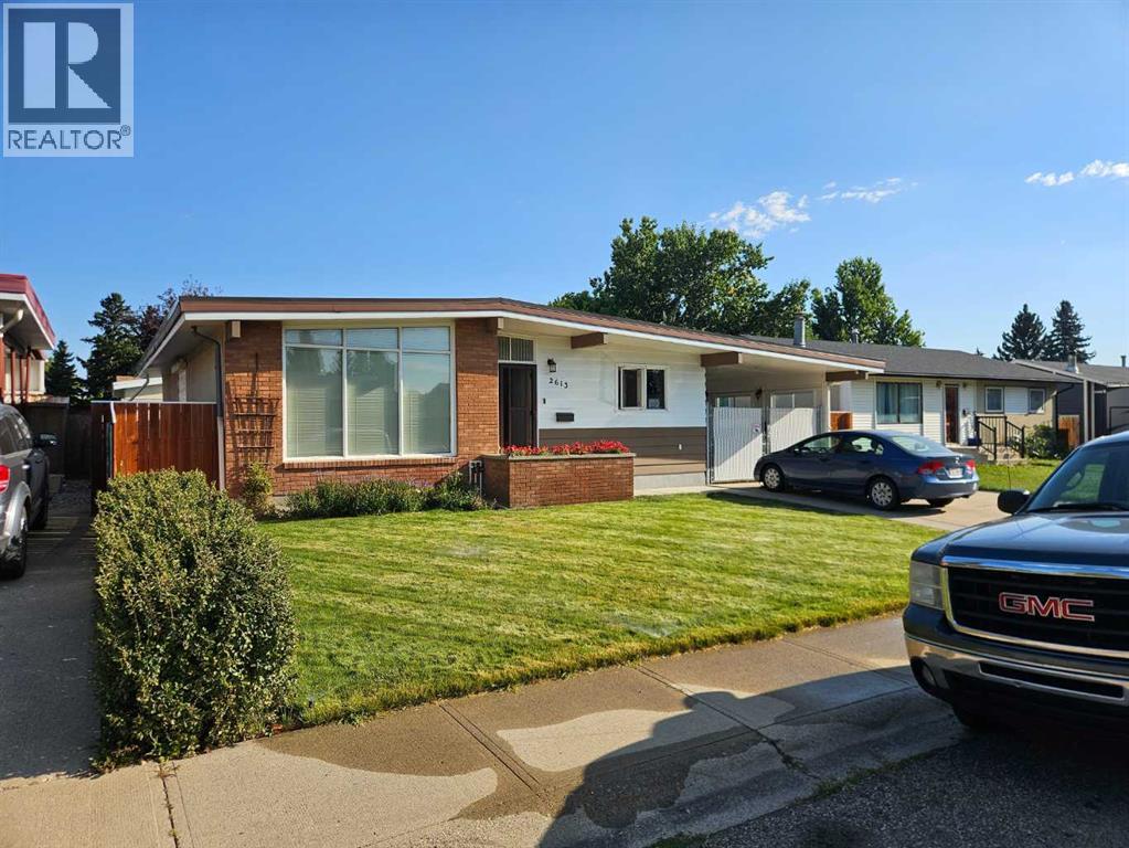 Photo 1 of 2613 10 Avenue, Lethbridge AB