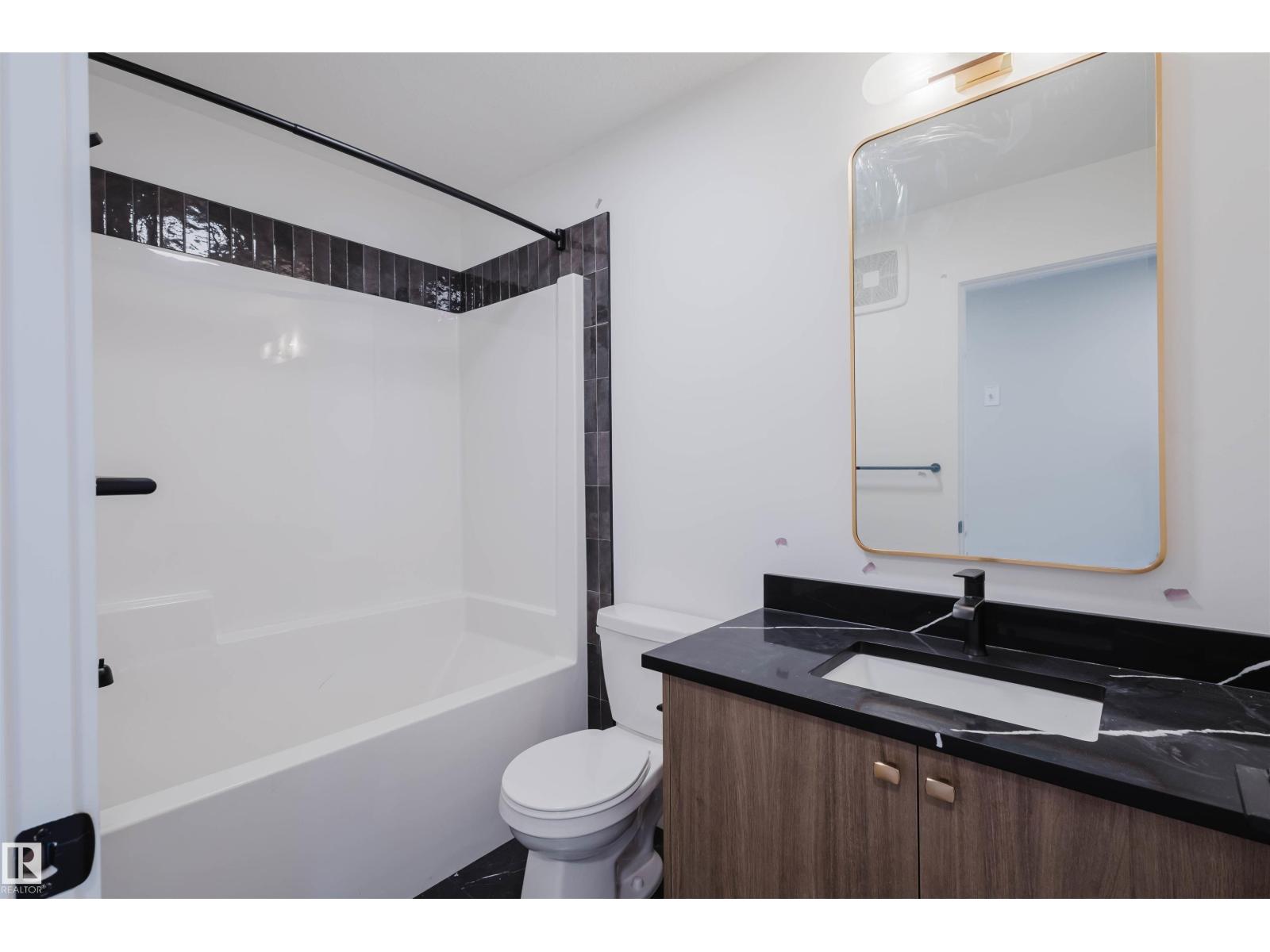 Photo 21 of 2117 Crossbill Ln Nw, Edmonton AB