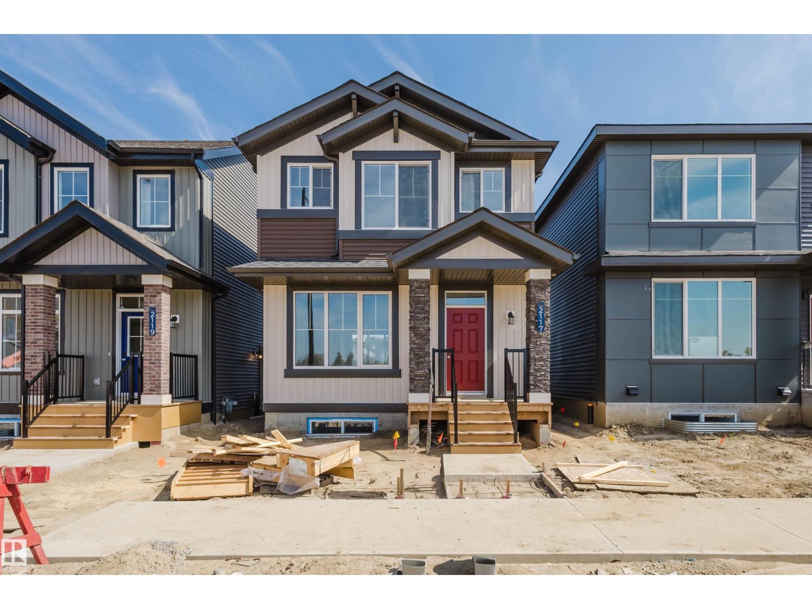 Photo 1 of 2117 Crossbill Ln Nw, Edmonton AB