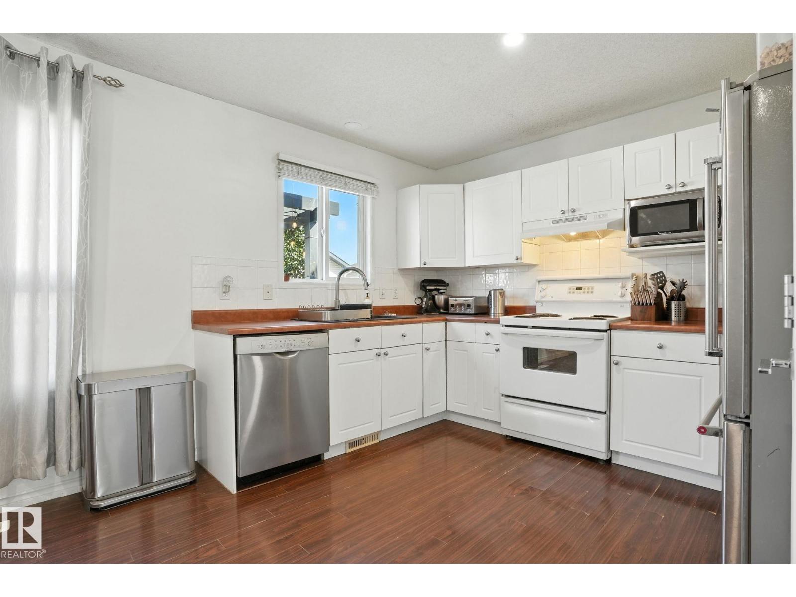 Photo 9 of 408 Gibb Wd Nw Nw, Edmonton AB