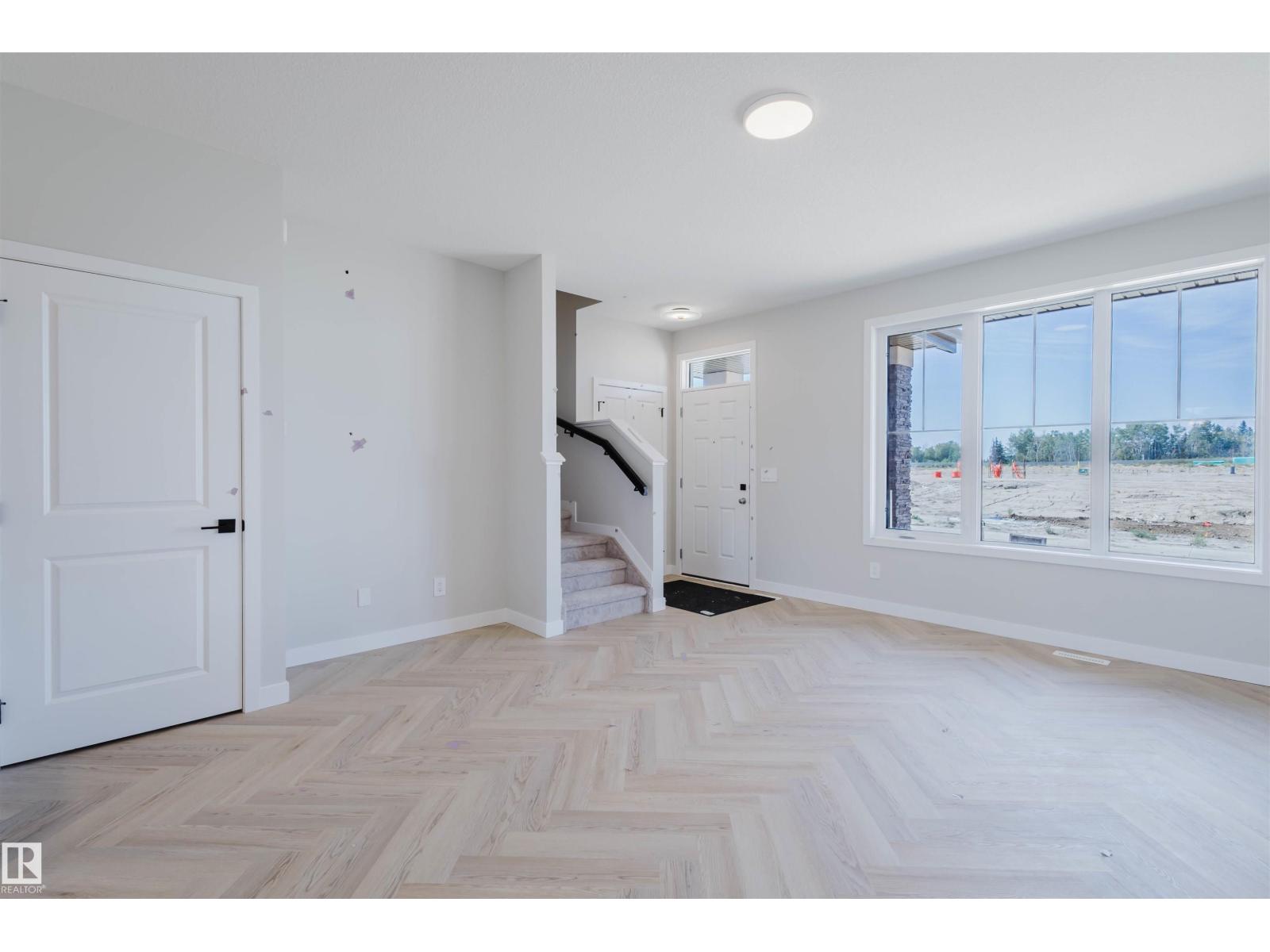 Photo 6 of 2117 Crossbill Ln Nw, Edmonton AB