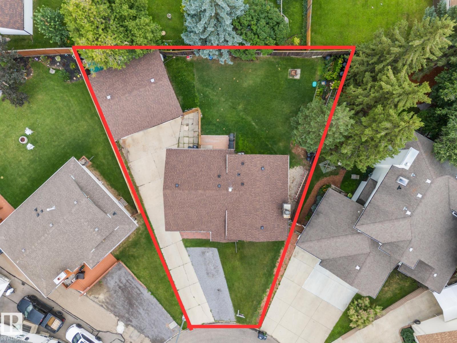 Photo 25 of 3528 13 Av Nw, Edmonton AB