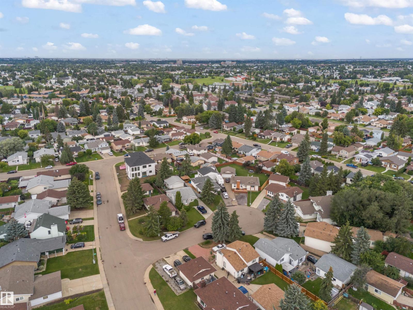 Photo 26 of 3528 13 Av Nw, Edmonton AB