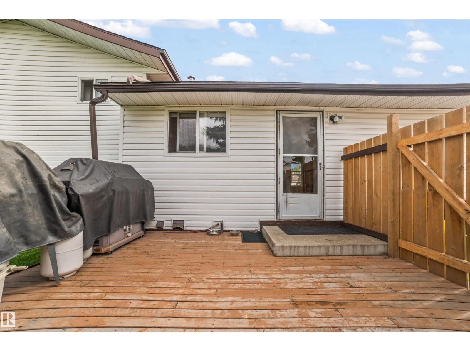 Photo 21 of 3528 13 Av Nw, Edmonton AB