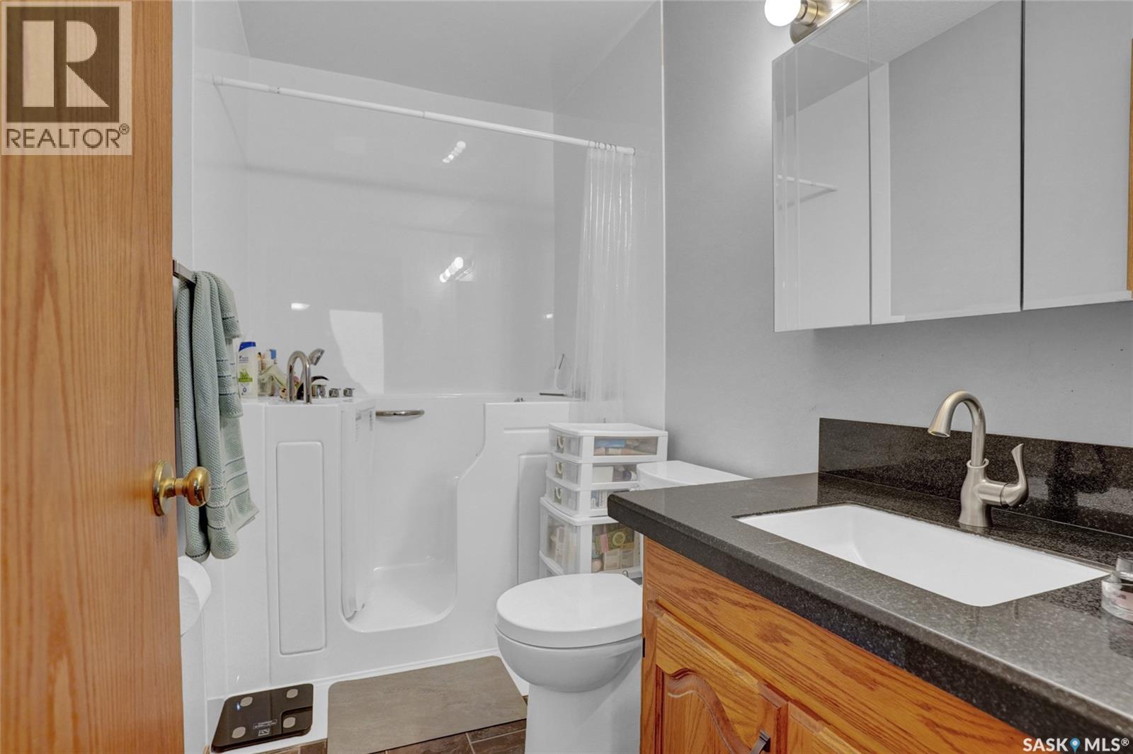 Photo 16 of 3556 Almond Grove, Regina SK