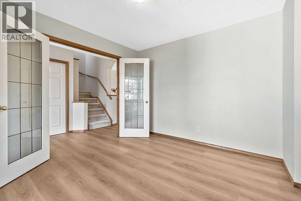 Photo 17 of 14 Crystalridge Bay, Okotoks AB