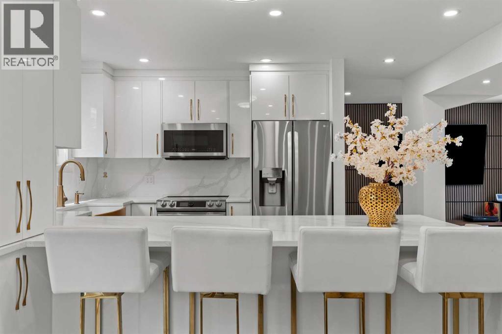 Photo 7 of 102 402 2 Avenue Ne, Calgary AB