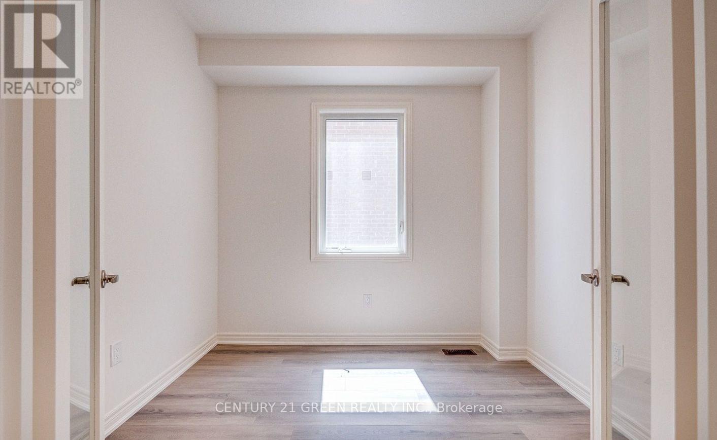 Photo 18 of 59 Hager Crk Terrace, Hamilton ON