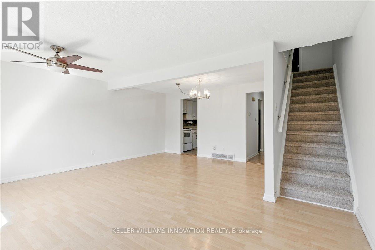 Photo 11 of 29 11 Grand River Boulevard, Kitchener ON