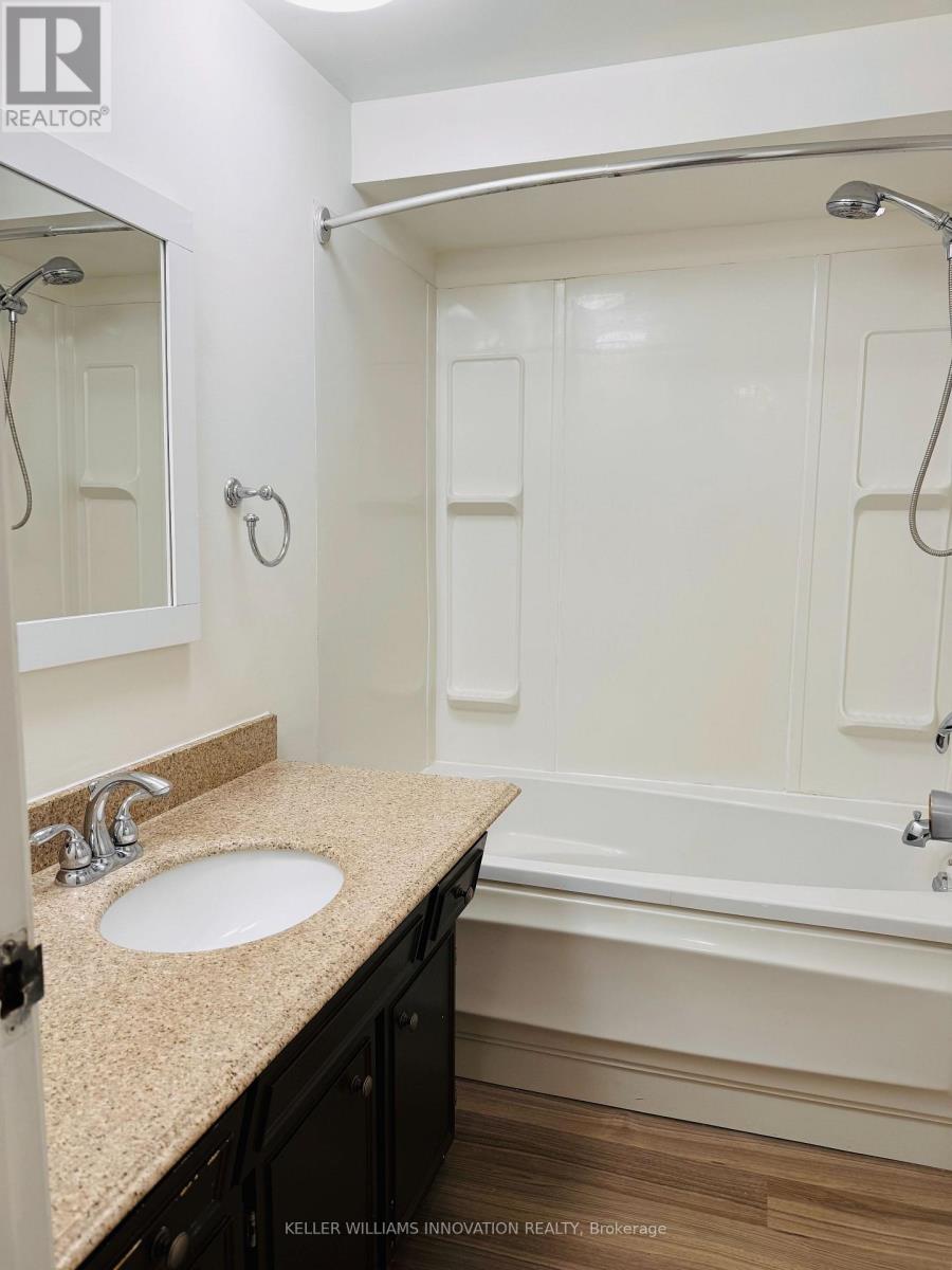 Photo 14 of 29 11 Grand River Boulevard, Kitchener ON