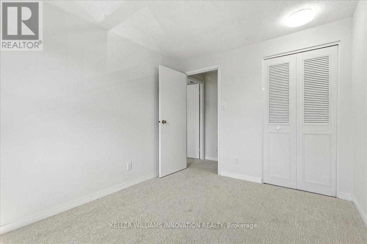 Photo 16 of 29 11 Grand River Boulevard, Kitchener ON
