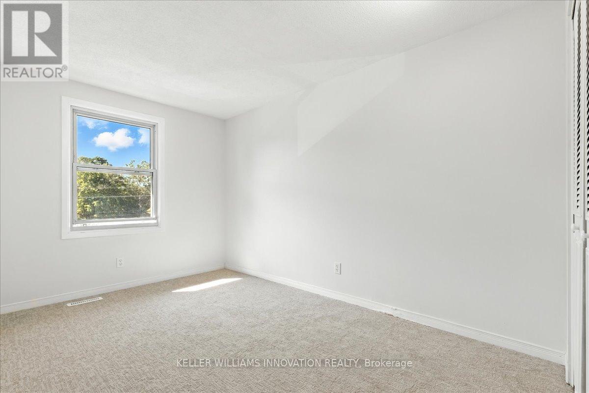 Photo 17 of 29 11 Grand River Boulevard, Kitchener ON