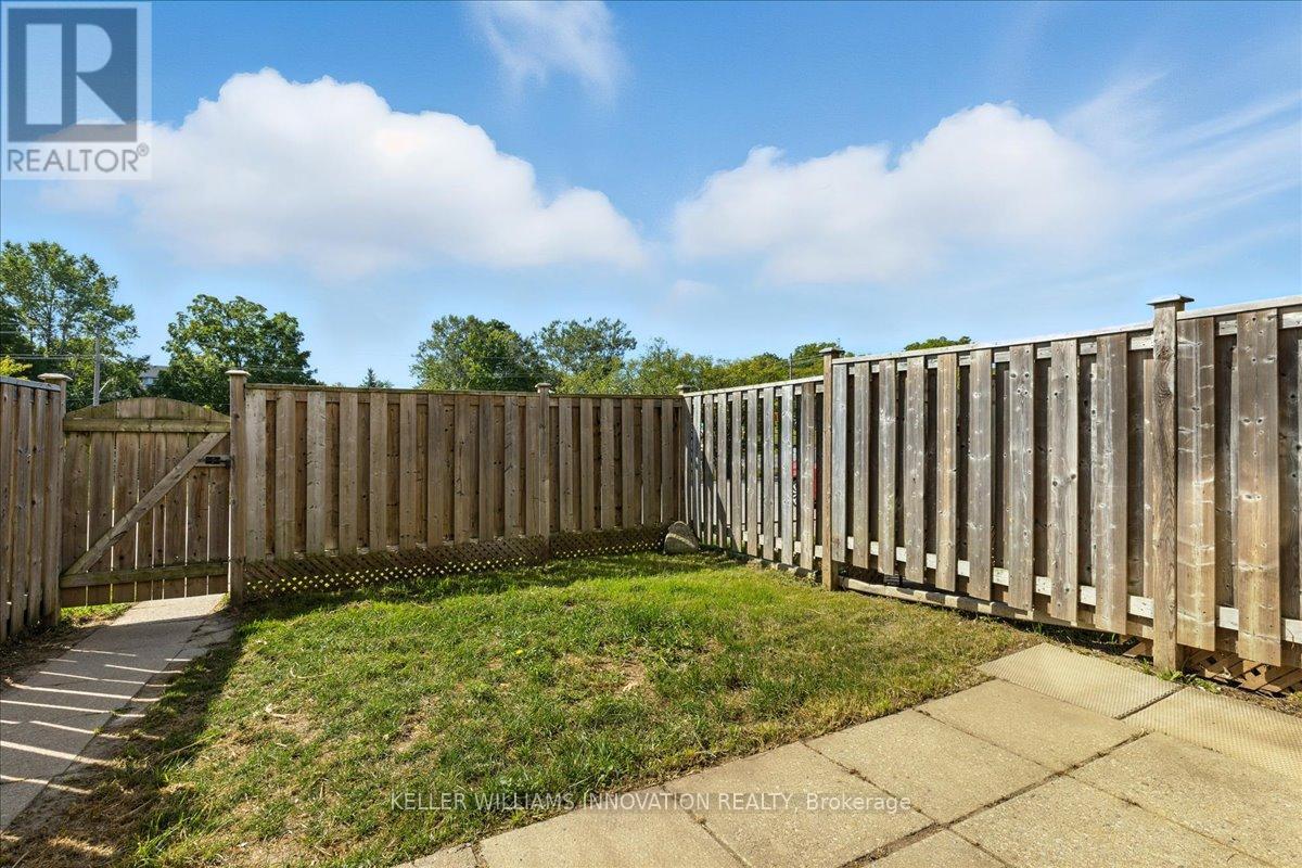 Photo 25 of 29 11 Grand River Boulevard, Kitchener ON