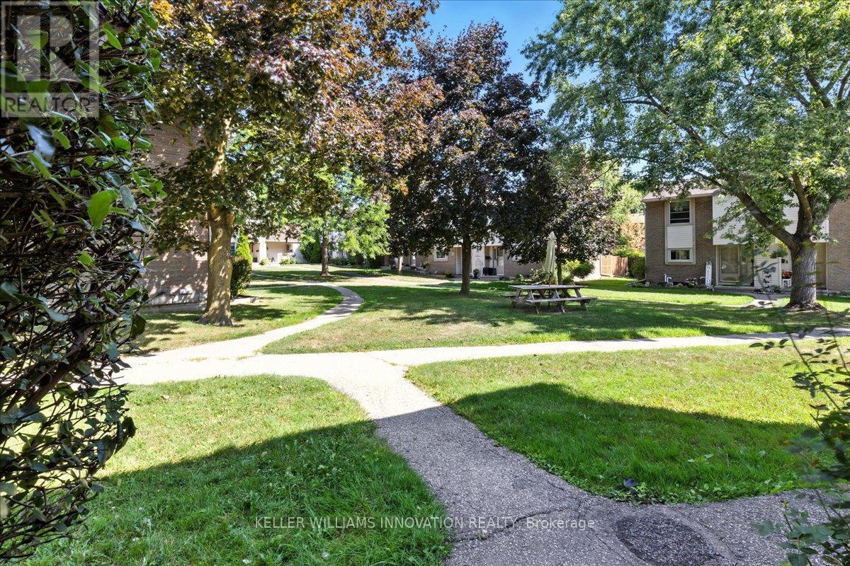 Photo 28 of 29 11 Grand River Boulevard, Kitchener ON