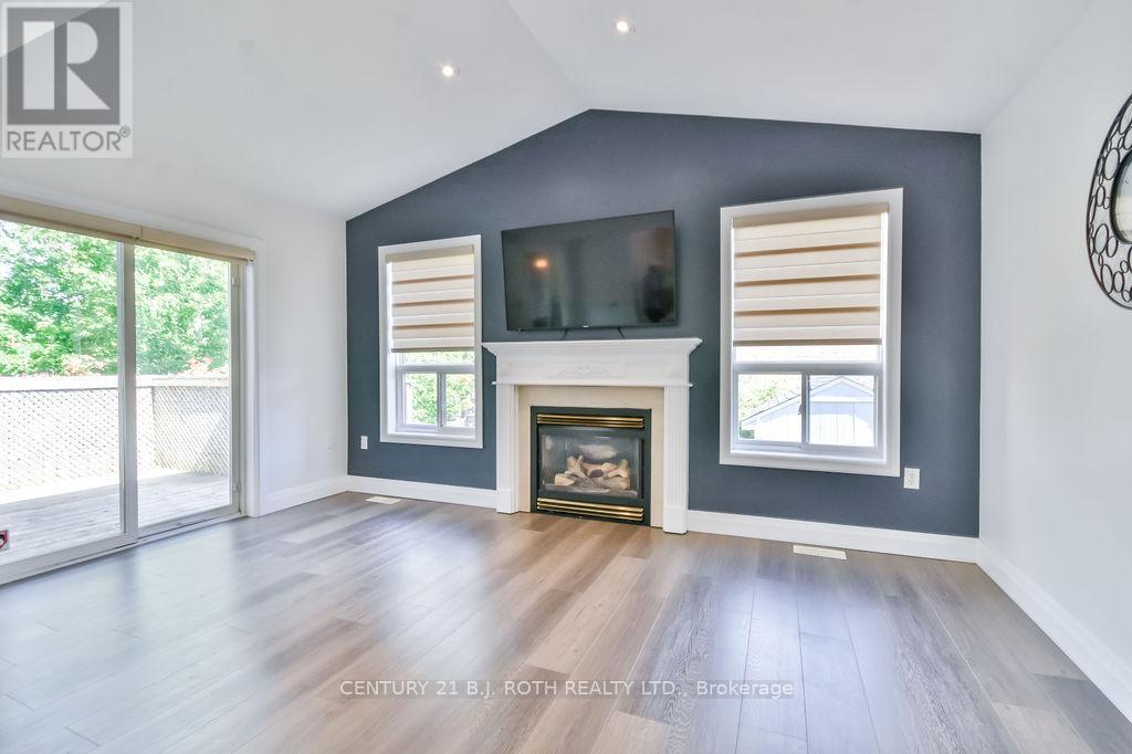 Photo 11 of 1 Golden Eagle Way, Barrie ON