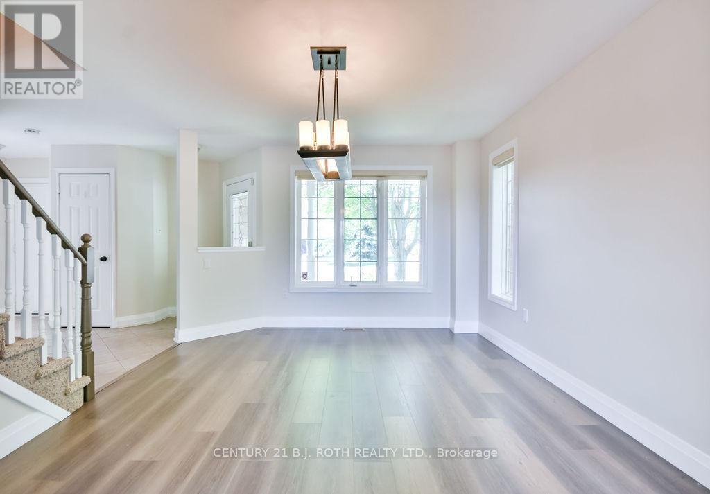 Photo 33 of 1 Golden Eagle Way, Barrie ON