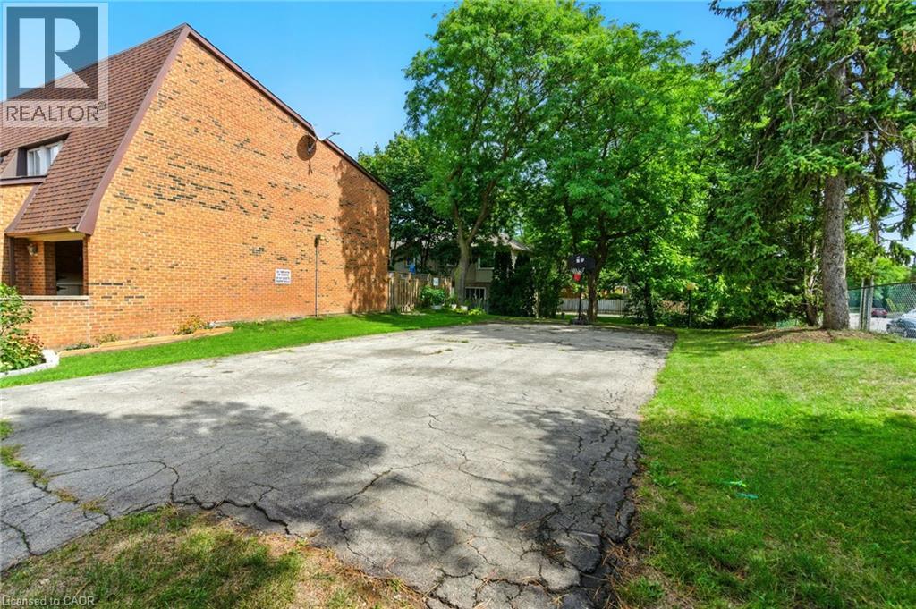 Photo 33 of 3008 Palmer Drive Unit 5, Burlington ON