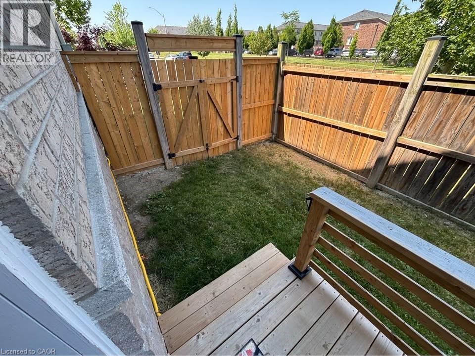 Photo 13 of 4 Bankfield Crescent Unit 2, Hamilton ON