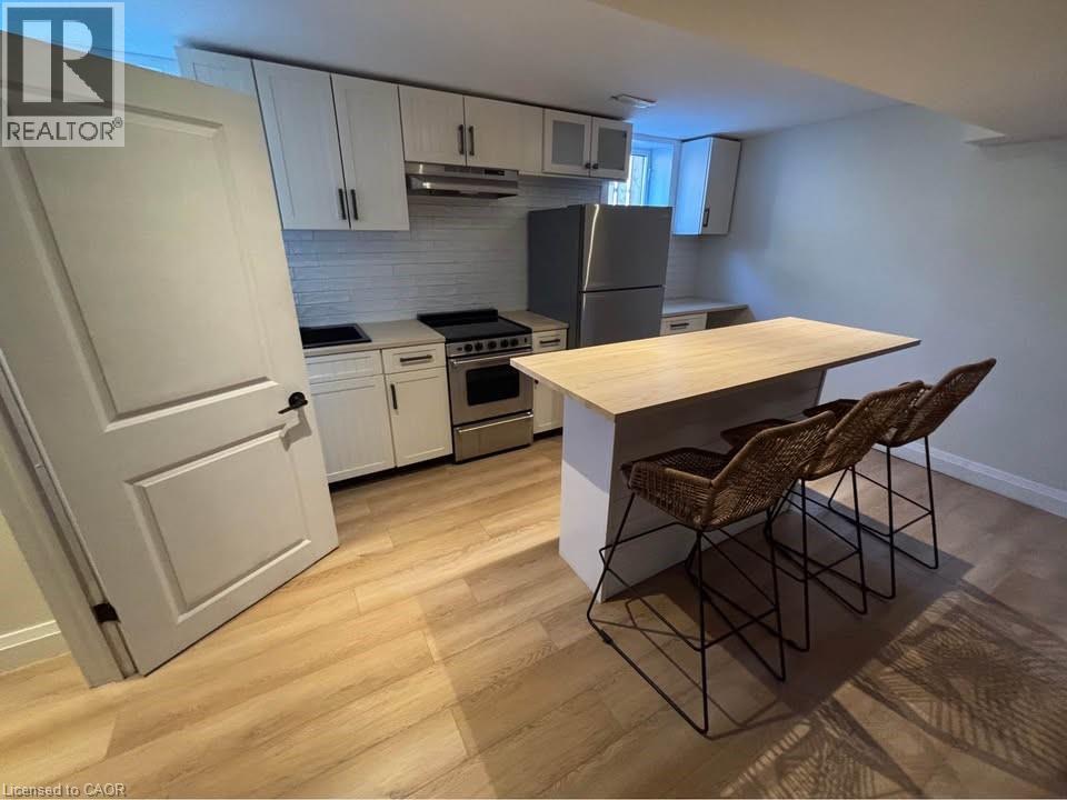 Photo 3 of 4 Bankfield Crescent Unit 2, Hamilton ON