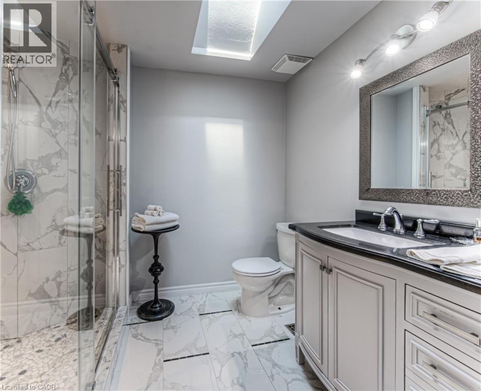 Photo 38 of 3 Westview Crescent Unit Upper, Kitchener ON