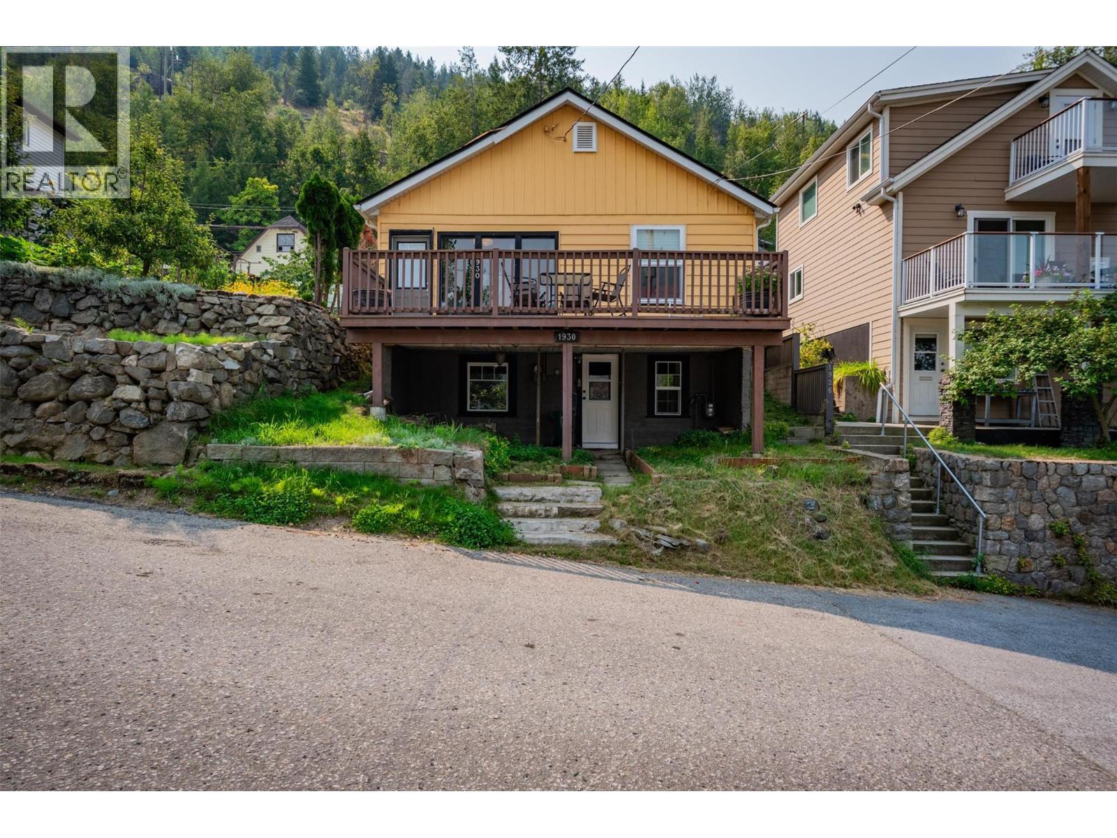 1930 DANIEL Street, Trail