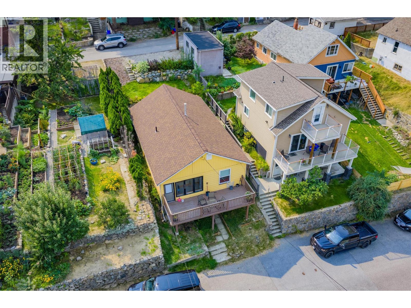 1930 DANIEL Street, Trail