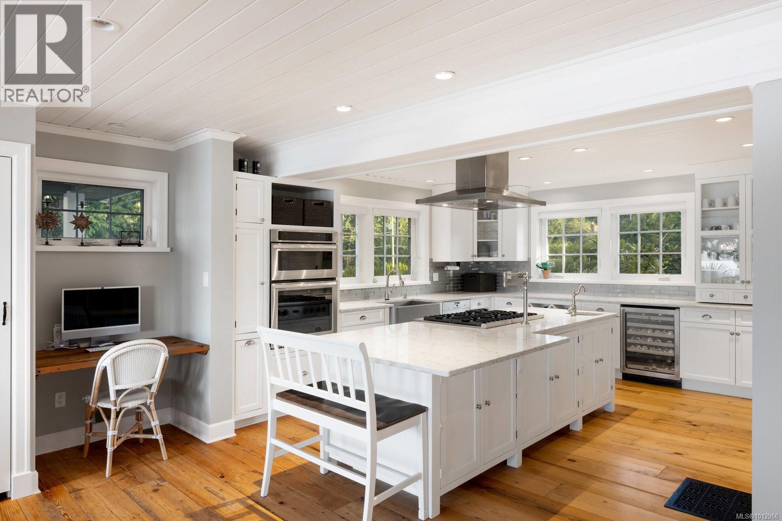  2021 Saseenos Road, Sooke