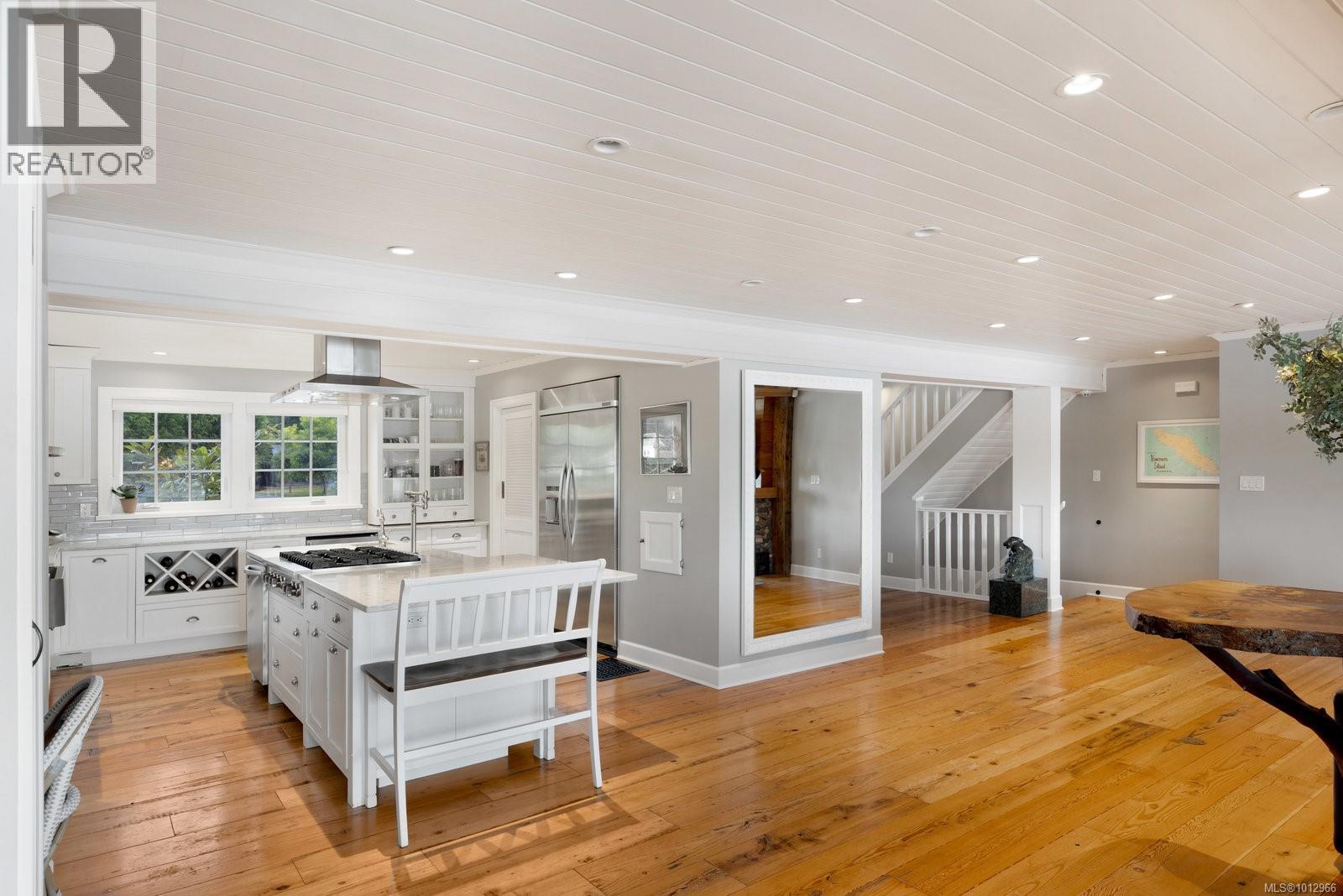  2021 Saseenos Road, Sooke