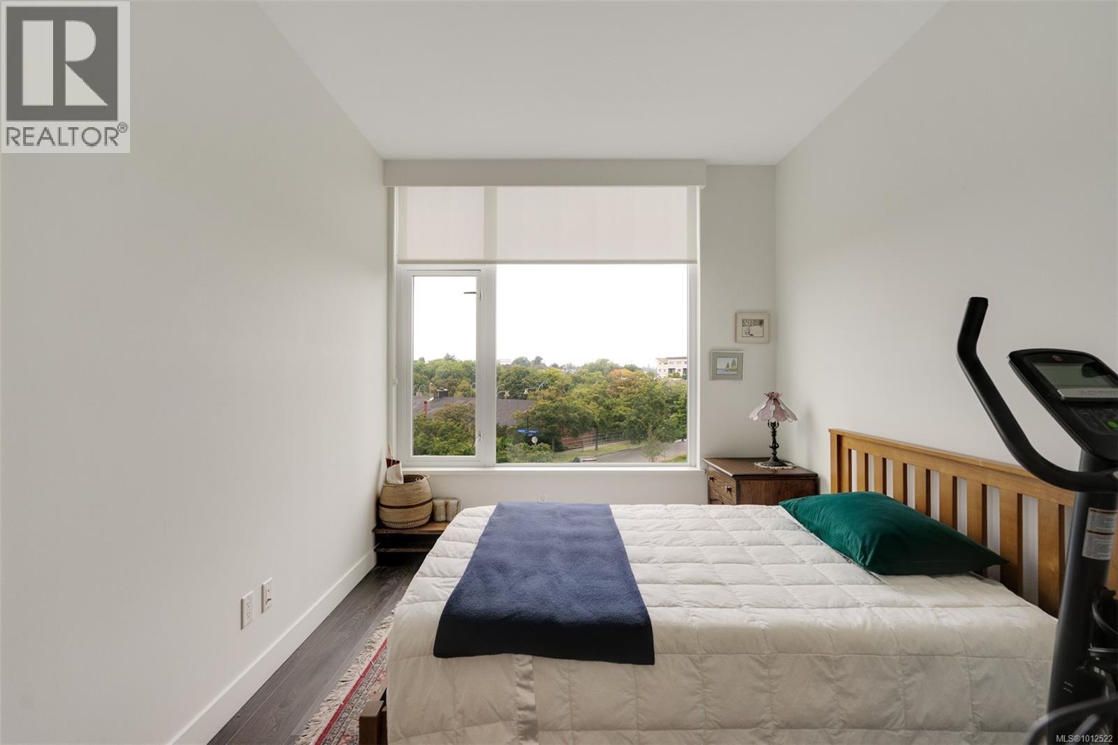 304 60 Saghalie Road, Victoria