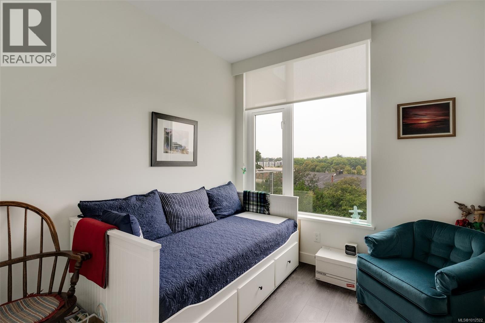 304 60 Saghalie Road, Victoria