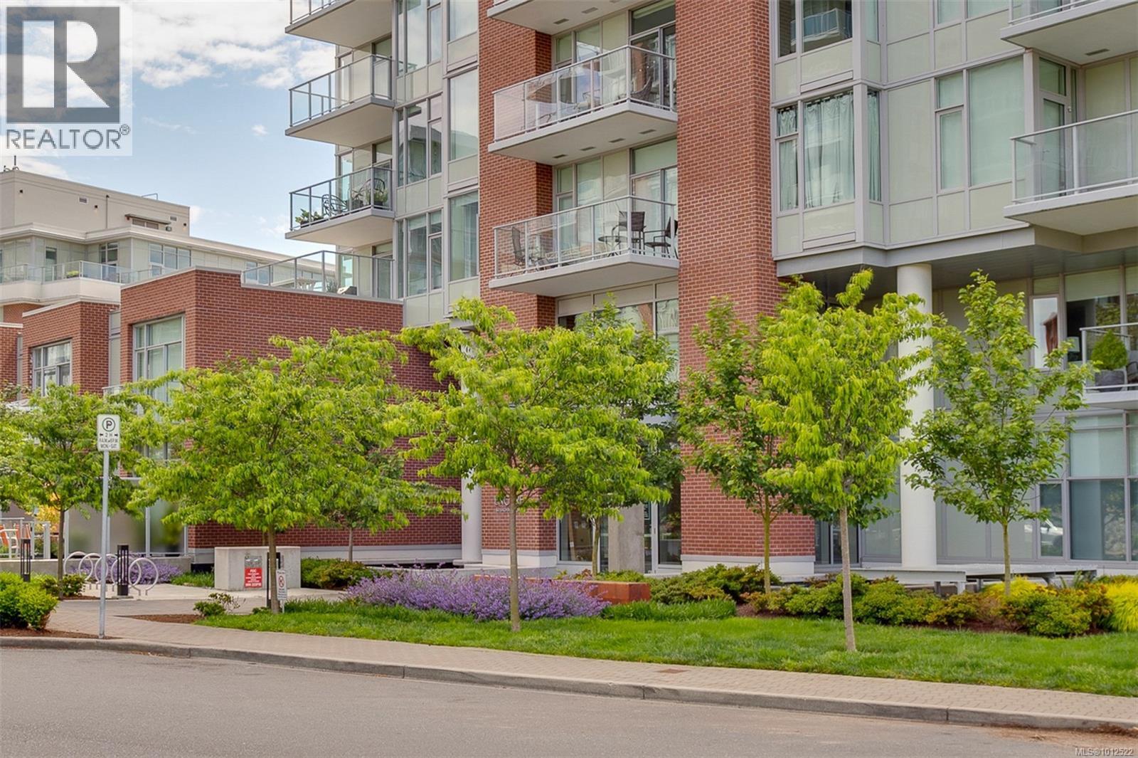 304 60 Saghalie Road, Victoria