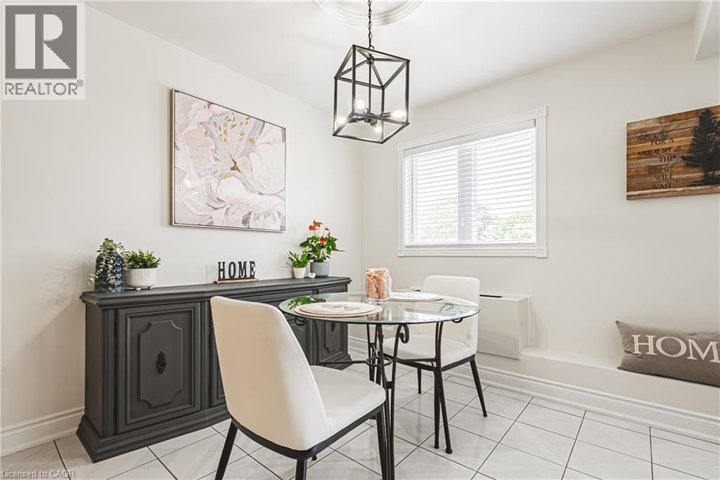 Photo 7 of 3050 Pinemeadow Drive Unit 30, Burlington ON