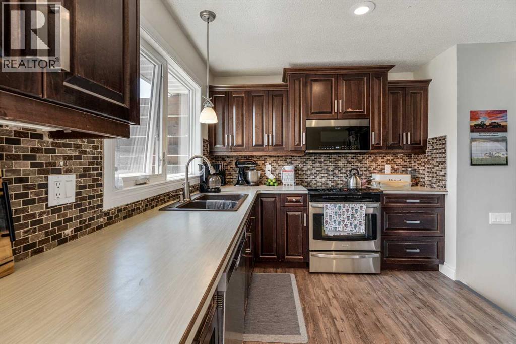 Photo 12 of 4806 60 Ave, Taber AB