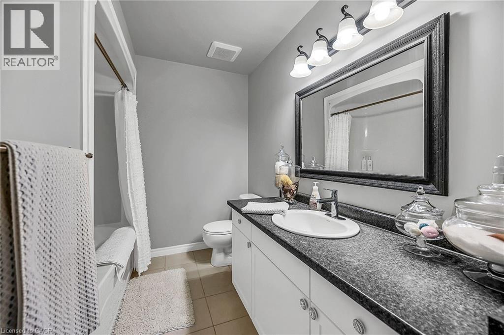 Photo 36 of 99 Panabaker Drive Unit 8, Ancaster ON