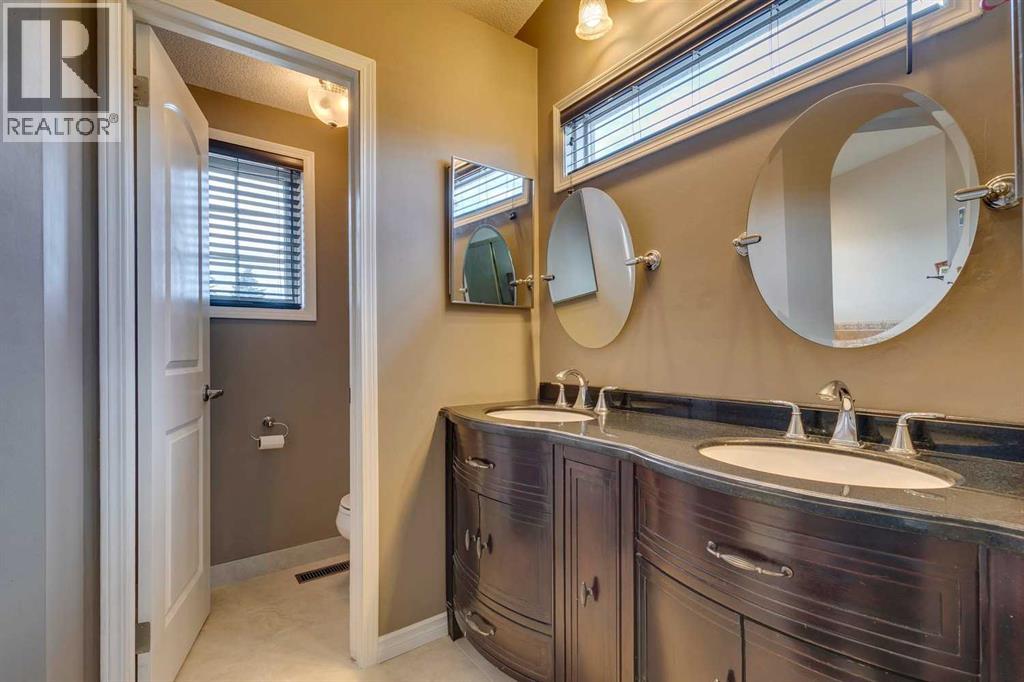 Photo 15 of 2108 Douglasbank Crescent Se, Calgary AB