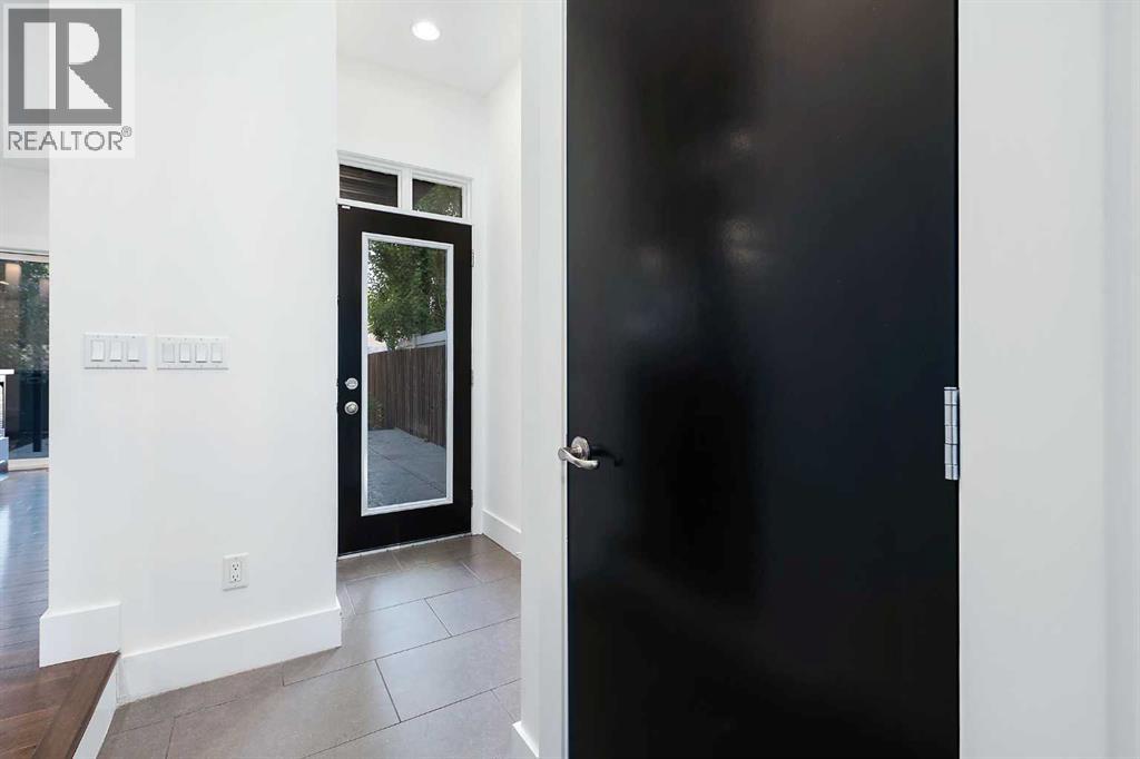 Photo 23 of 4927 21 Street Sw, Calgary AB
