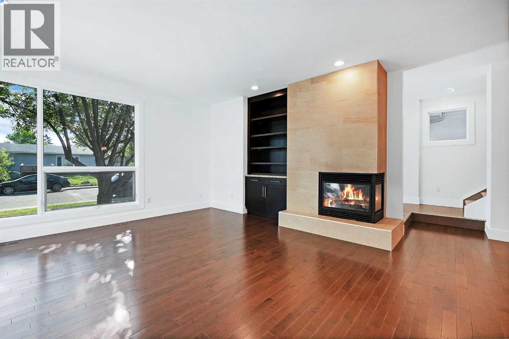 Photo 8 of 4927 21 Street Sw, Calgary AB