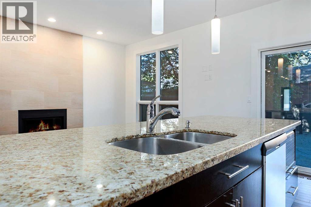 Photo 17 of 4927 21 Street Sw, Calgary AB