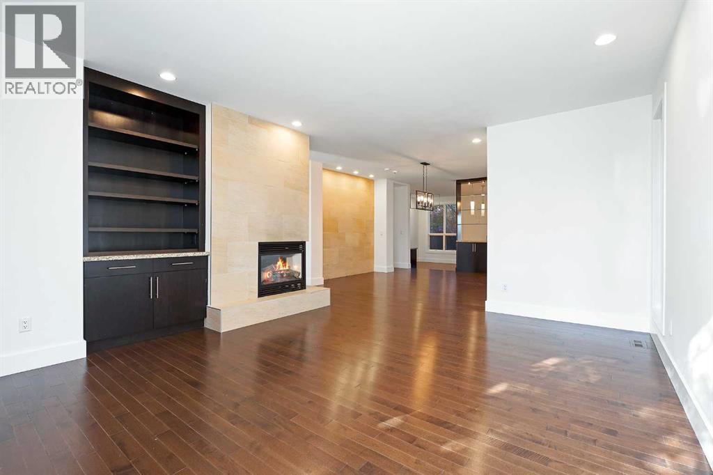 Photo 9 of 4927 21 Street Sw, Calgary AB