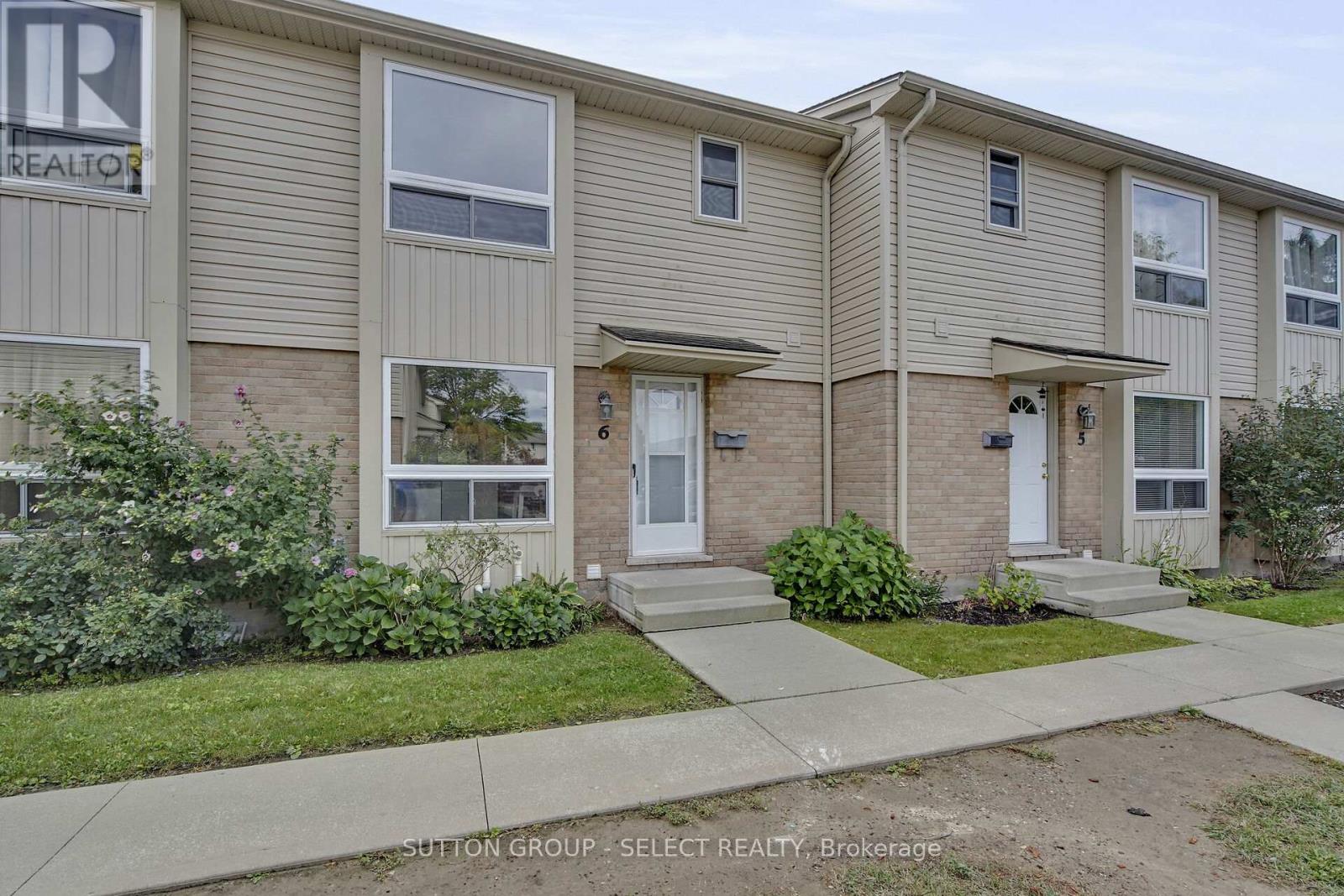 Photo 3 of 6 626 Wharncliffe Road S, London South ON