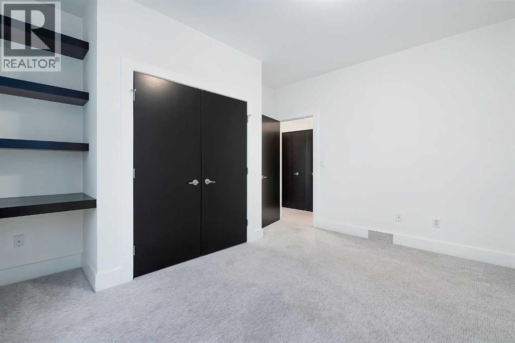 Photo 25 of 4927 21 Street Sw, Calgary AB